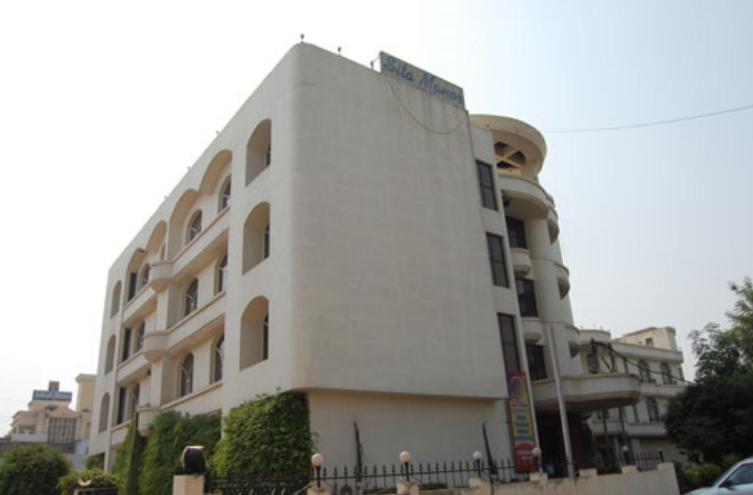 Hotel Sita Manor Gwalior Dış mekan fotoğraf