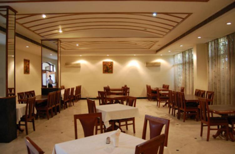 Hotel Sita Manor Gwalior Dış mekan fotoğraf