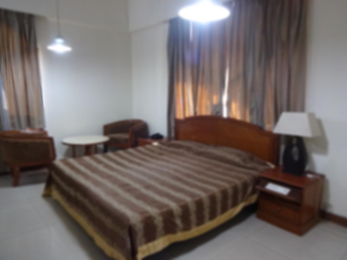 Hotel Sita Manor Gwalior Oda fotoğraf