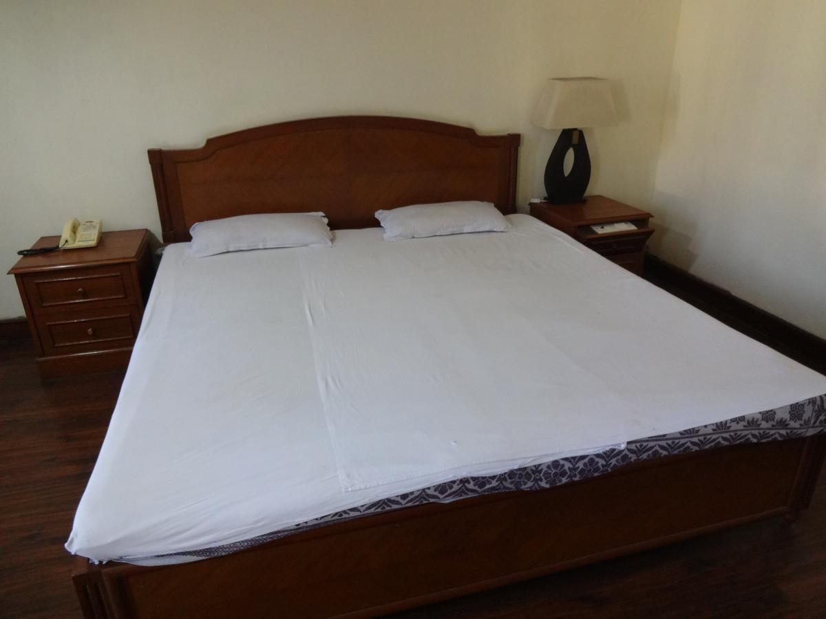 Hotel Sita Manor Gwalior Oda fotoğraf